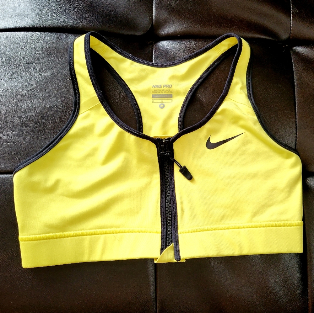 Nike Pro